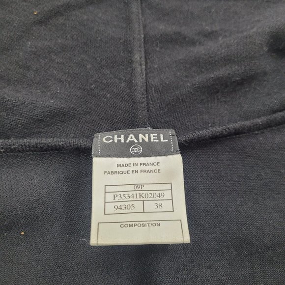 Chanel Black Sleeveless Cardigan - Picture 6 of 6
